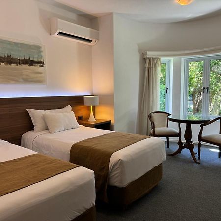 Parque Hotel Jean Clevers Punta del Este Eksteriør billede A room at the hotel