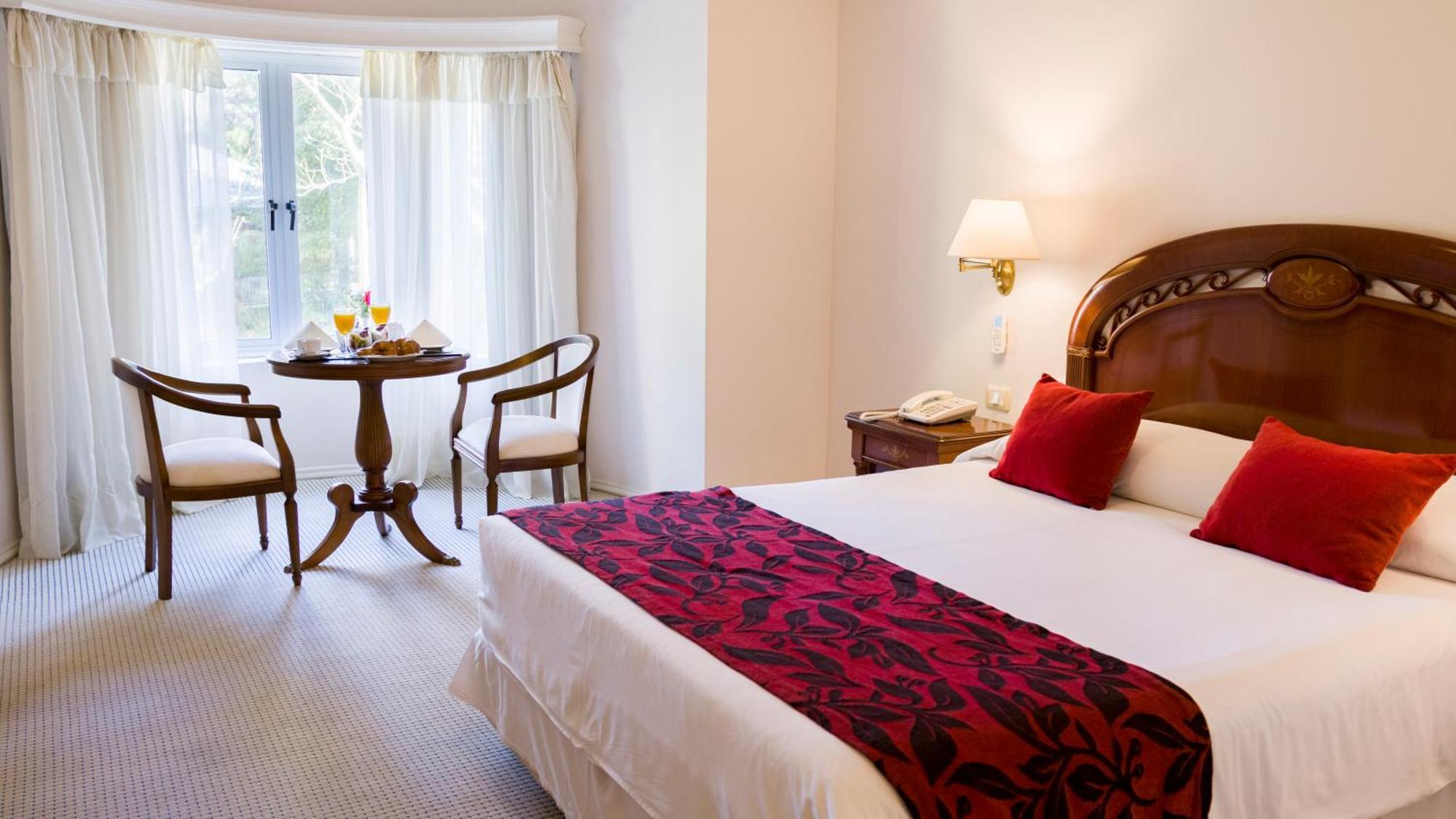Parque Hotel Jean Clevers Punta del Este Eksteriør billede A room at the hotel