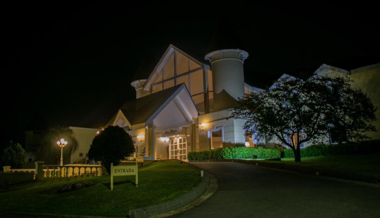 Parque Hotel Jean Clevers Punta del Este Eksteriør billede Entrance to the hotel