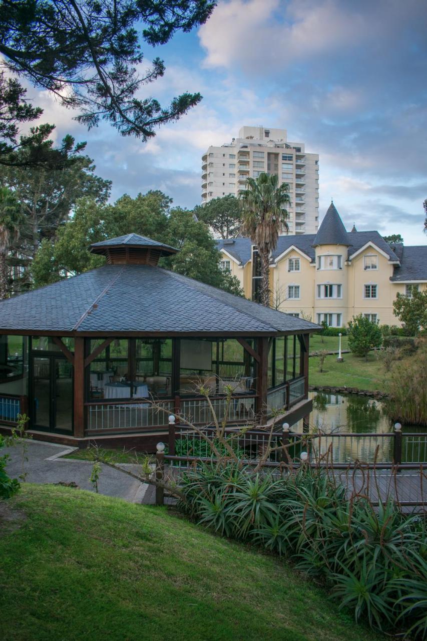 Parque Hotel Jean Clevers Punta del Este Eksteriør billede The resort's main building